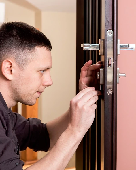 : Professional Locksmith For Commercial And Residential Locksmith Services in Oasis, CA