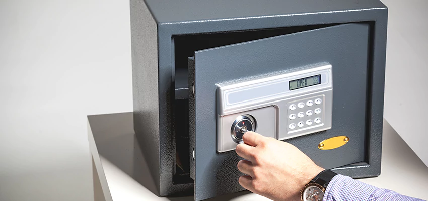 Jewelry Safe Unlocking Service in Oasis, California